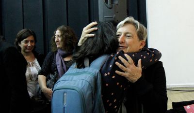 Las actividades de la profesora Butler en la U. de Chile continúan mañana viernes 5 de abril con la inauguración del año académico y con "Palabras Públicas: conversatorio con Judith Butler".