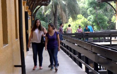 Para Maribel Mora, directora de la OEI, un primer paso a dar es reconocer que sí existe racismo en el contexto universitario.