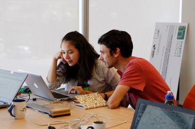 La detección temprana de los problemas de salud mental y la realización de actividades de prevención y promoción de salud mental, son algunas medidas que pueden tomar las universidades.