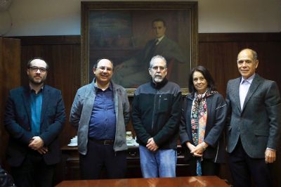 El profesor Ordorika se reunió con integrantes de la CSAI para intercambiar experiencias respecto al trabajo de evaluación institucional en ambos planteles.