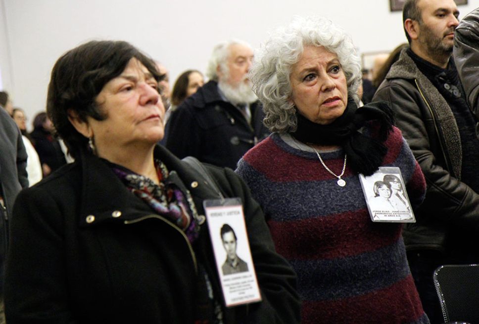 "Haber sido testigo de tanto sufrimiento en nuestro país, me impulsó a querer compartir y entregar todo lo que habíamos aprendido y desarrollado", expresó Roberto Garretón.