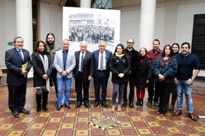 Hasta el 21 de agosto permanecerá abierta a público la  Exposición Fotográfica 50 años de la Creación del Campus Antumapu.