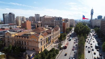 La Universidad de Chile alcanzó el puesto número uno del país y el octavo a nivel latinoamericano en la edición 2019-2020 de este ranking, ubicándose en el escalafón 358 del mundo.