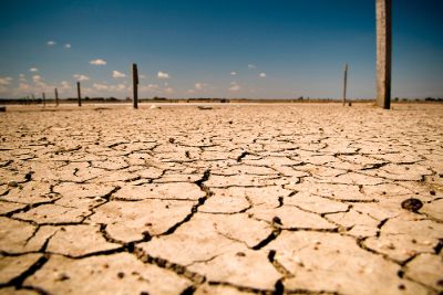 En Chile hay una crisis hídrica importante, pues desde hace 10 años atraviesa una megasequía y algunos expertos aseguran que en el corto plazo el agua se acabará en la Región Metropolitana.