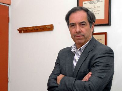 El doctor O'Ryan señala que la Facultad de Medicina está evaluando las "capacidades conjuntas de encargarnos de las diferentes iniciativas internacionales de las que ahora somos parte".