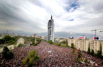 Las opciones de la papeleta del 25 de octubre, la historia constituyente y la constitución vigente, son algunos de los temas de Constitutrivia.