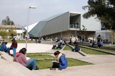 Estas dos nuevas vías de admisión especial a la U. de Chile están en concordancia con las políticas de inclusión desarrolladas por nuestro plantel en estos ámbitos.