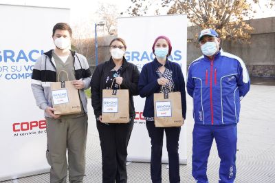 La iniciativa fue saludada por el personal de salud, que lleva un año y medio combatiendo la pandemia.