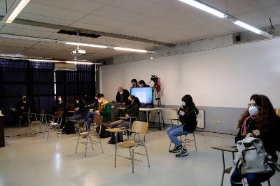 El retorno a clases presenciales en el ICEI será gradual, solo para algunas actividades curriculares y se desarrollarán en modalidad híbrida.