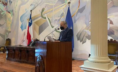 También participó el decano de la Facultad de Arquitectura y Urbanismo de la U. de Chile, Manuel Amaya.