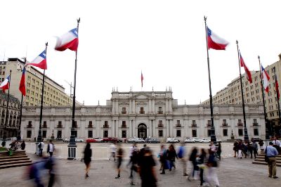 La y los candidatos que aspiran a llegar a La Moneda debatirán el próximo 1 de noviembre a las 19:00 horas. 