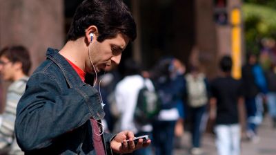 El nuevo capítulo de Universidad de Chile Podcast está disponible en Tantaku y en otras plataformas de streaming.