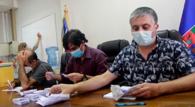 La comunidad académica de la Facultad participó del proceso presencial.