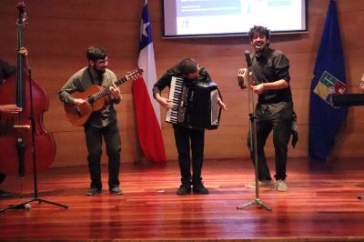 Desde marzo, las y los mechones de la Universidad podrán participar de diversas actividades de bienvenida e inducción, tanto en sus unidades académicas como a nivel institucional.