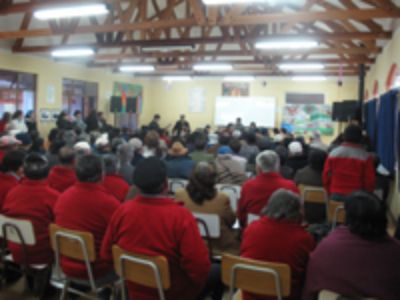 Autoridades, niños, niñas, adultos y adultas mayores de distintas localidades de la Comuna de Paredones pudieron compartir de un grato Encuentro Comunitario.