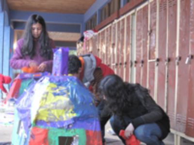 Paralelamente a los talleres de adultos mayores se realizó un taller de arteterapia con niños de la Comuna. 