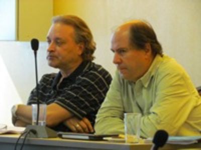 Senadores Juan Caldentey, académico de la Facultad de Cs. Forestales y Rodrigo Infante, académico de la Facultad de Cs. Agronómicas..