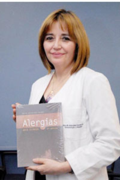 Dra. María Antonieta Guzmán, Jefa de la Sección de Inmunología, VIH y Alergias del Hospital Clínico de la Universidad de Chile.