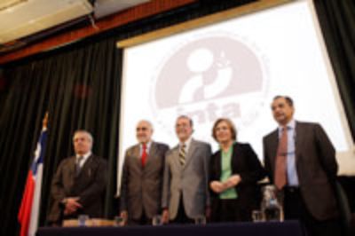  El Dr. Ricardo Uauy obtuvo el Premio Nacional de Ciencias Aplicadas y Tecnológicas 2012.