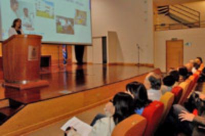 Doctora Gisela Alarcón, directora de la Escuela de Medicina