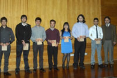 También se premió a los alumnos de la especialidad industrial, de acuerdo a nómina oficial de la Escuela.