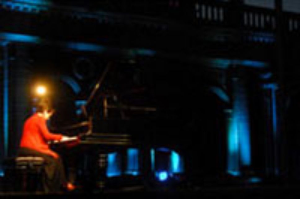 La pianista María Paz Santibáñez ofreció tres conciertos gratuitos, en el marco del Aniversario 171 de la U. de Chile.