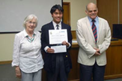 Víctor Valdés, estudiante de tercero medio del Liceo Aplicación se quedó con el primer lugar.