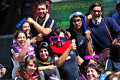 Un flashmob por la educación abrió las actividades artísticas y culturales de la segunda jornada.