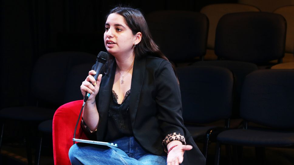 Para Camila Bergaglio, presidenta de la Feusach, es fundamental dejar de pensar que los estudiantes de la educación superior son niños/as de colegio. “Somos adultos/as con derecho a voz y voto”, concluyó.