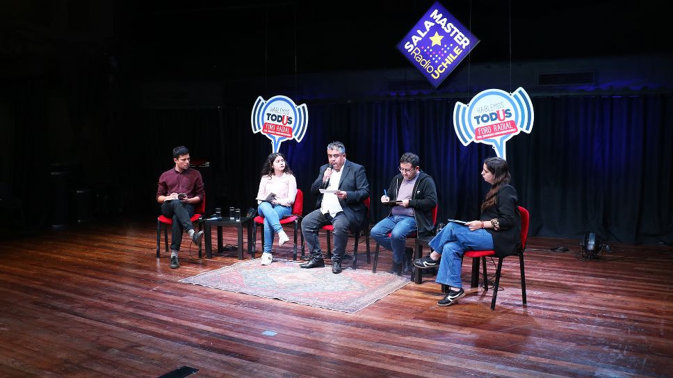 El 15 de abril se realizó el foro radial Hablemos TodUs titulado “¿Participación en crisis? El estado actual del movimiento estudiantil”. 