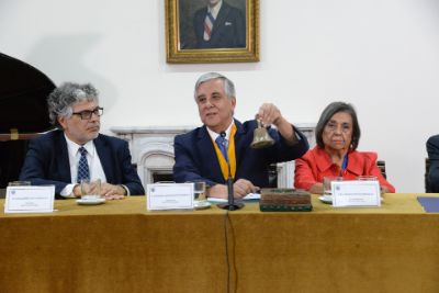 “El trabajo conjunto entre nuestras seis academias puede generar proyectos que no solo beneficien a la comunidad científica y académica, sino que también impacten positivamente en la sociedad en su conjunto”, profesor Lavandero.