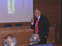 El Dr. Nelson Lobos, Director del Departamento de Patología de la Facultad de Odontología realizó una pormenorizada historia del Laboratorio de Anatomía Patológica, creado en 1957.