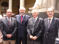 Decano de Odontología, Prof. Dr. Julio Ramírez; Prorrector, Prof. Dr. Jorge Las Heras; Decano de Filosofía y Humanidades, Prof. Jorge Hidalgo; y Decano de Derecho, Prof. Roberto Nahum.