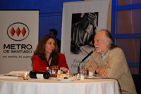 Fue la sala Pablo Neruda de la estación Quinta Normal del Metro de Santiago, el lugar donde Vivian Lavín sostuvo un interesante encuentro con Fernando García.