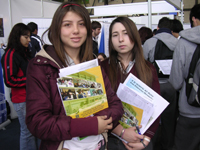 La carrera de Odontología ofrece 95 vacantes regulares para el año 2008.