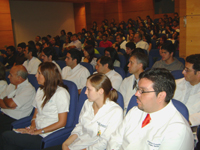 El Director del Departamento de Prótesis comprometió al cuerpo académico a lograr que los estudiantes "no sólo sean buenos profesionales, sino personas que desarrollen su labor en forma honesta".