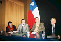 Paola Tassara y Decio Metttifogo, autoridades de CONACE , Guillemo Holzmann y Eduardo Araya, autoridades del INAP.